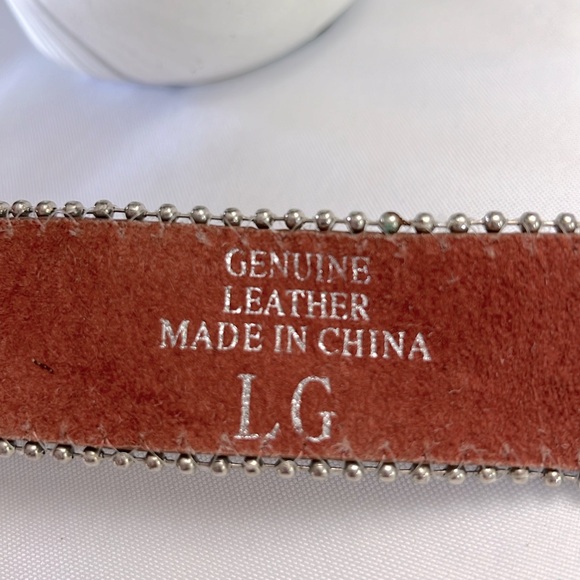 M & F Western Brown Crocodile
Crystal Flower Belt - Picture 4 of 4